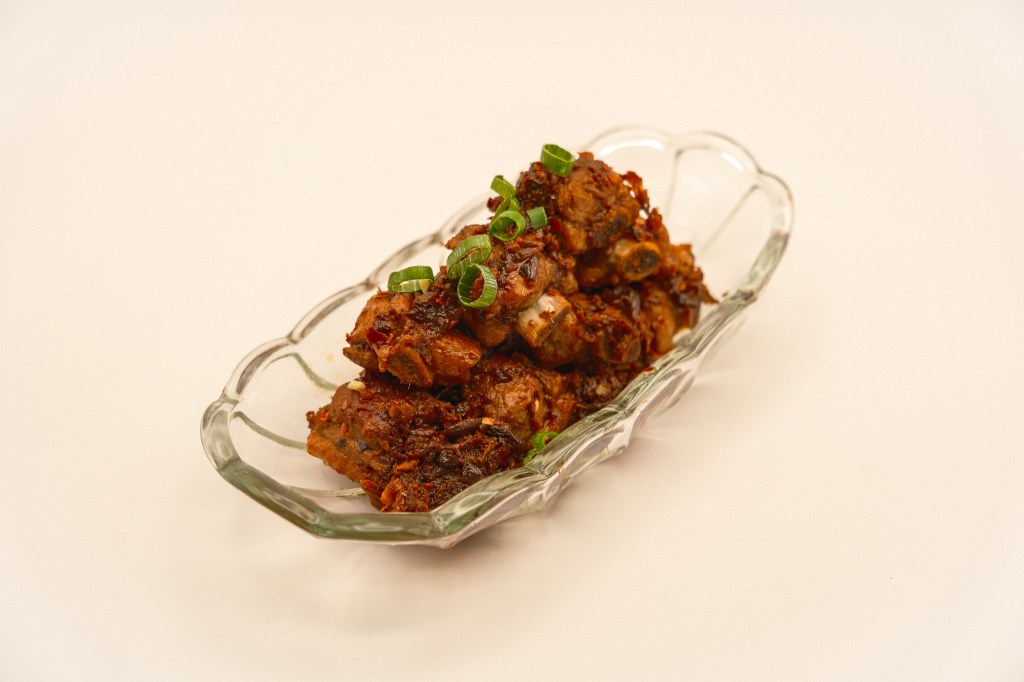 Steamed Spare Ribs with Dry Mustard Greens&nbsp;梅干菜蒸排骨